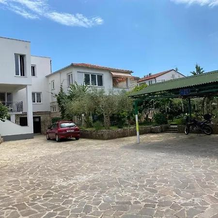Nora Rovinj